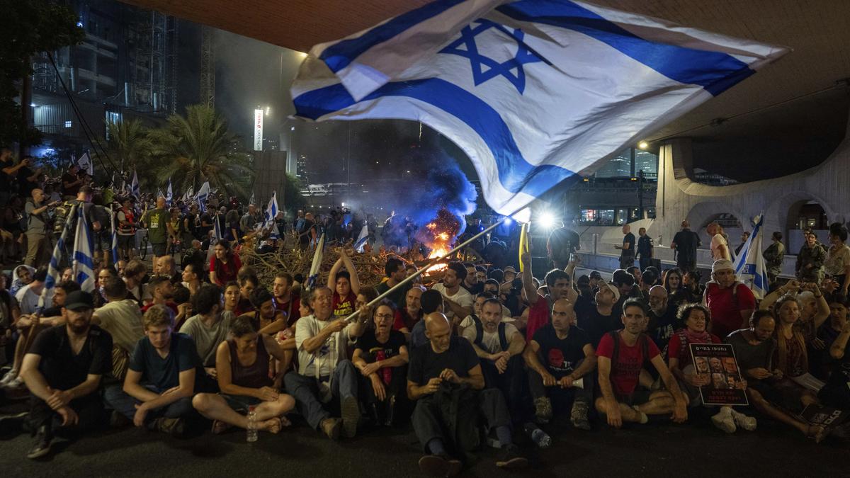 Nationwide protest in Israel over hostages leads to uneven closures