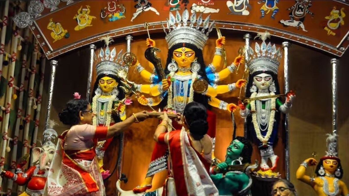 Hindu temples in Bangladesh receive extortion threats ahead of Durga Puja