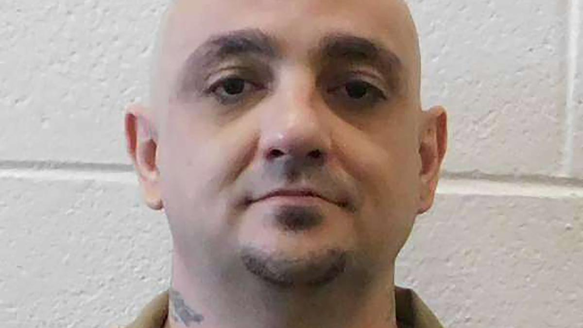 Alabama to execute Derrick Dearman for 2016 quintuple murder