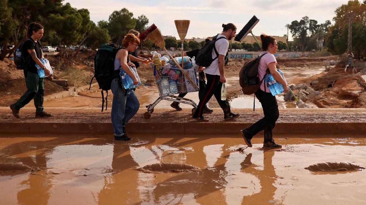 Spanish residents appeal for help, 3 days after historic floods left at least 158 dead